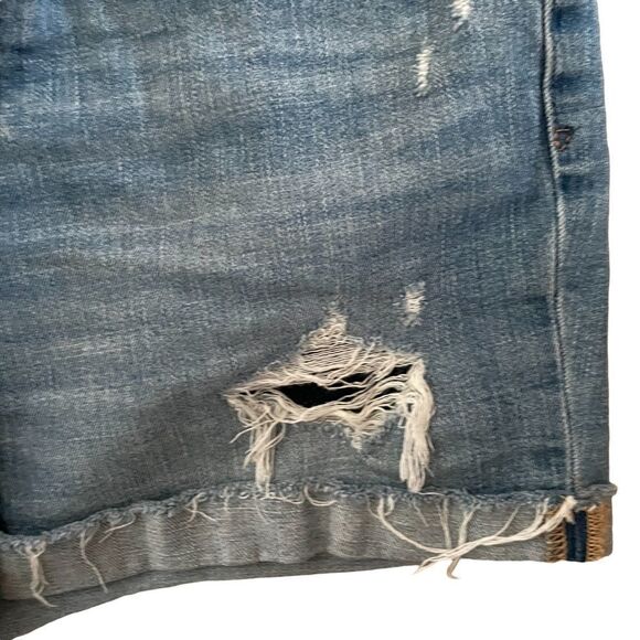 Gap ~ 5” Denim Shorts ~ size 29 - Picture 3 of 8